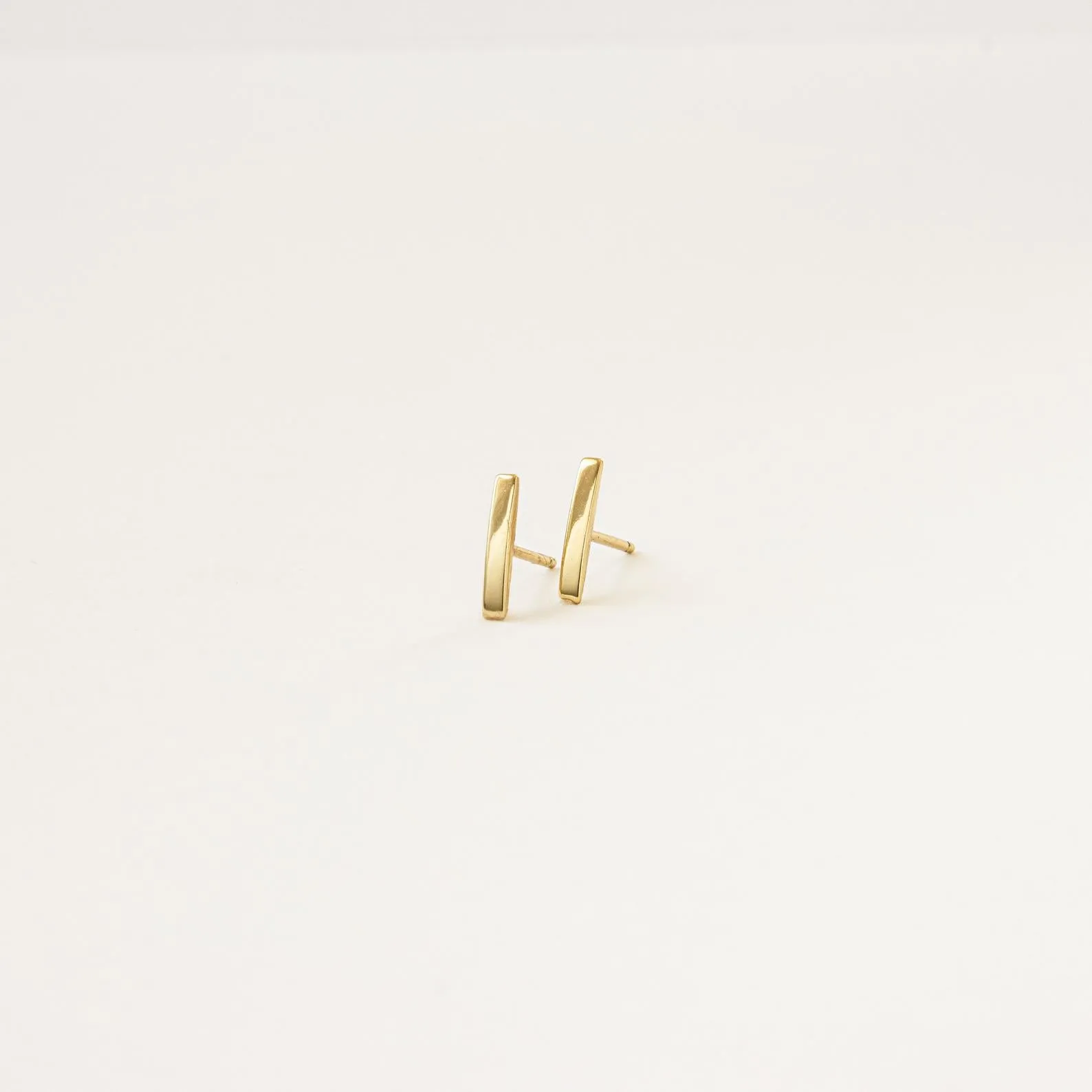 Dainty Bar Studs