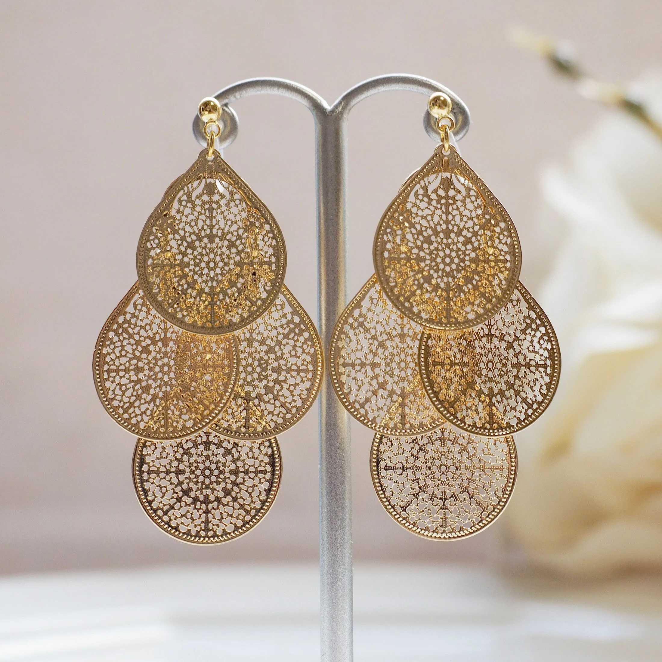 Dangle gold filigree invisible clip on earrings