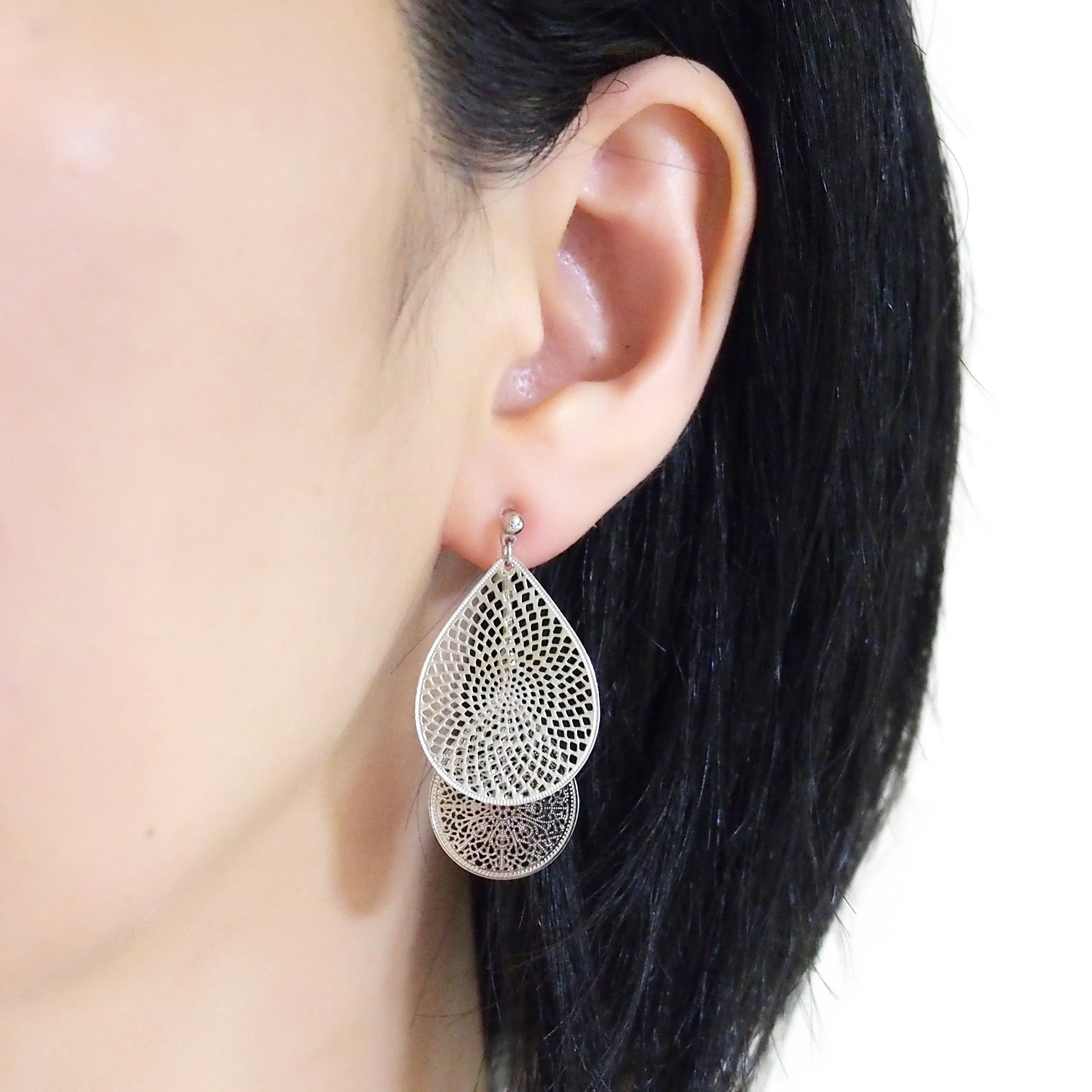 Dangle silver teardrop filigree invisible clip on earrings