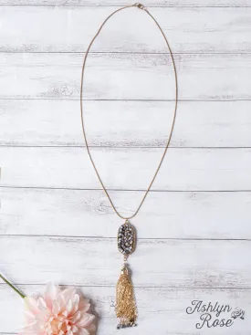 ESCAPE TO THE MOUTAINS GREY GOLD CLUSTERED METALLIC DRUZY STONE OVAL GOLD CHAIN TASSEL PENDANT NECKLACE